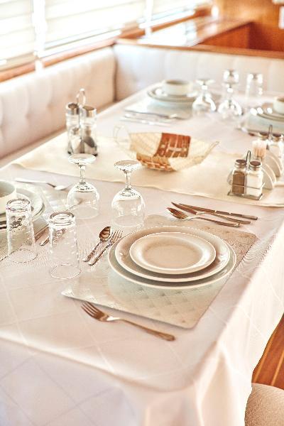 Dine Under the Stars: Exquisite Alfresco Ambiance